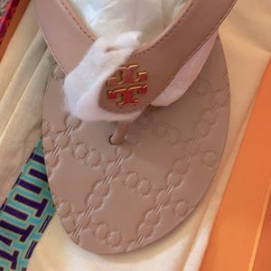 Tory Burch Brand New Monroe Thong Veg Nappa